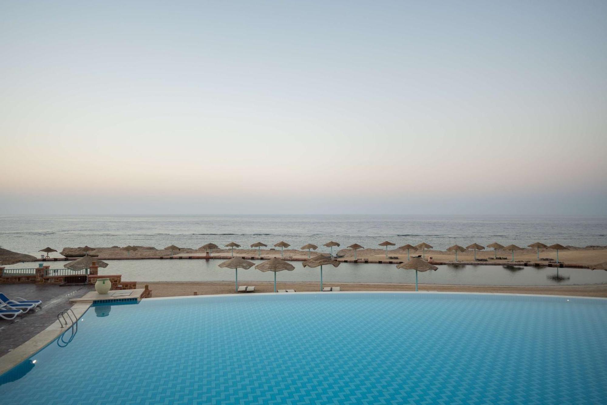 El Qoseir Radisson Blu Resort El Quseir מראה חיצוני תמונה