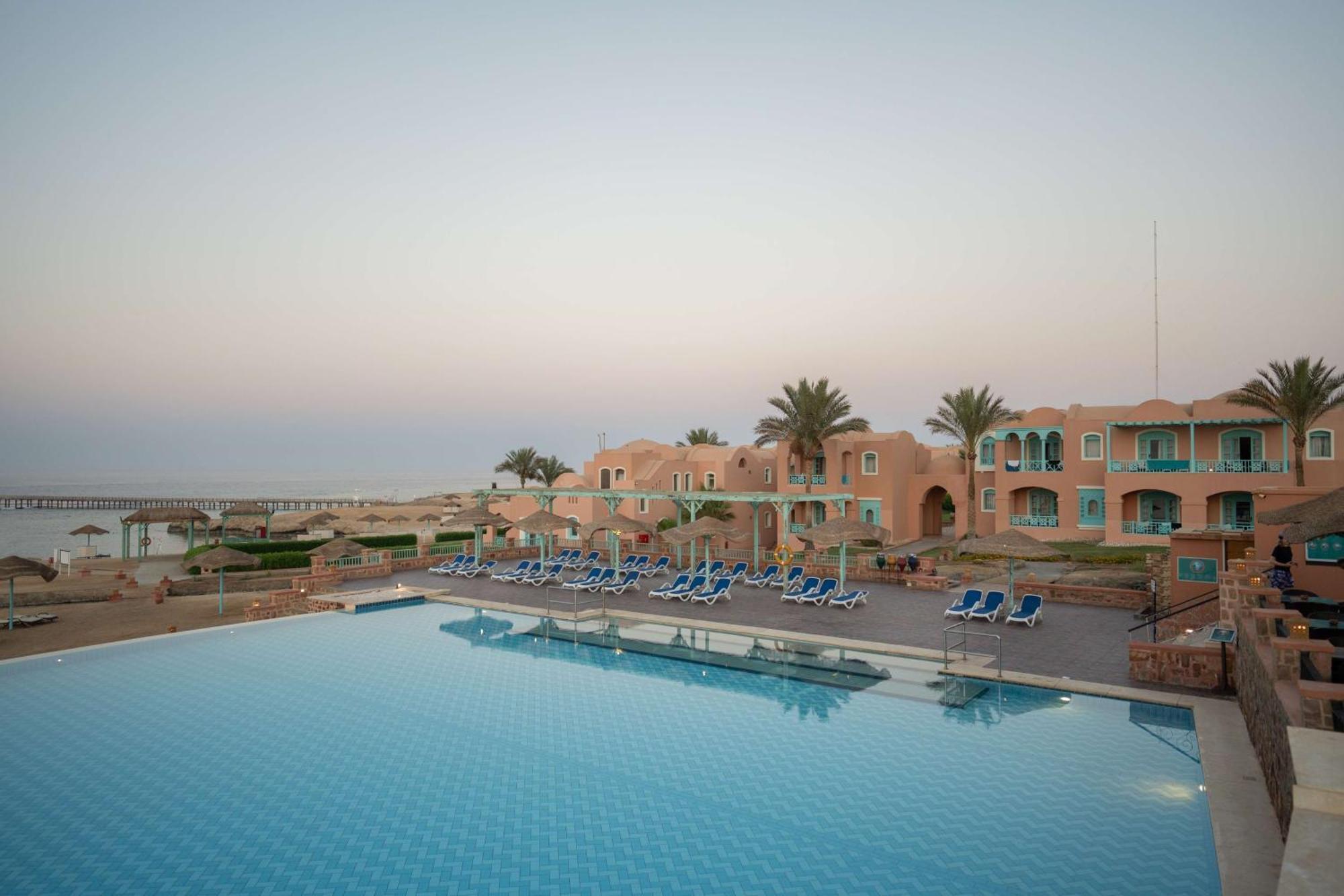 El Qoseir Radisson Blu Resort El Quseir מראה חיצוני תמונה
